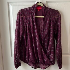 Jennifer Lopez  woman’s sm burgundy